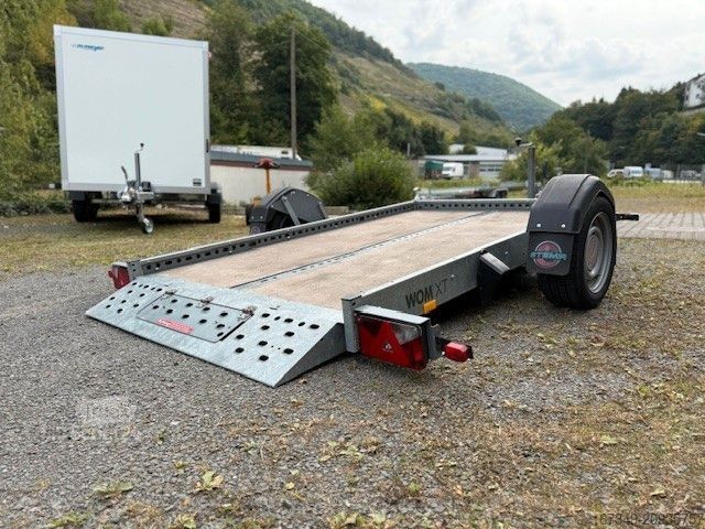 Motociklu piekabe STEMA WOM XT 1.300kg - Absenkanhänger für 2 Motorräder