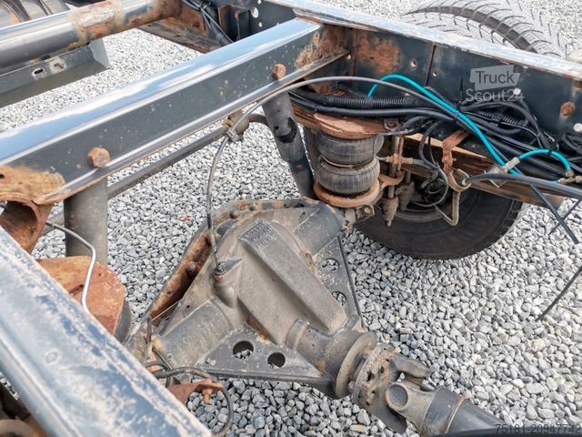 Furgonalváz IVECO Daily 65C14 CNG/HI-MATIC/FAHRGESTELL 4750mm/LUFT