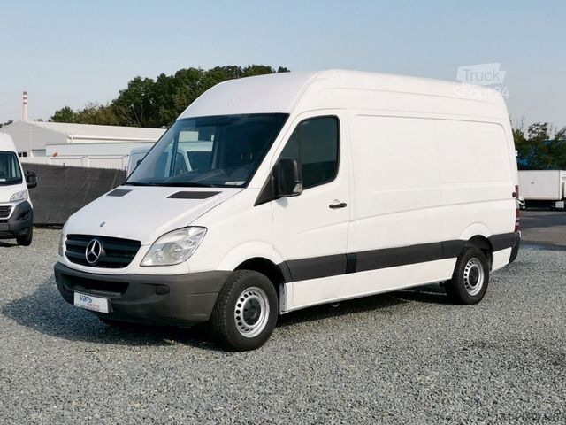 Dodávka s vysokou střechou MERCEDES-BENZ Sprinter 211CDI L2H2