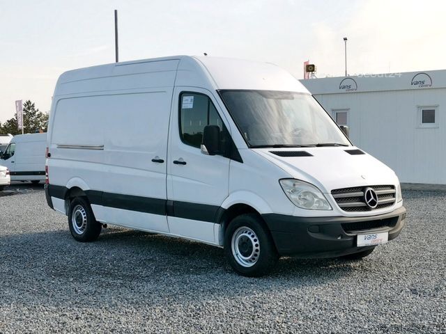 Dodávka s vysokou střechou MERCEDES-BENZ Sprinter 211CDI L2H2