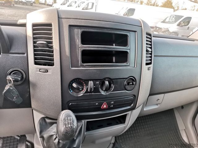 Dodávka s vysokou střechou MERCEDES-BENZ Sprinter 211CDI L2H2