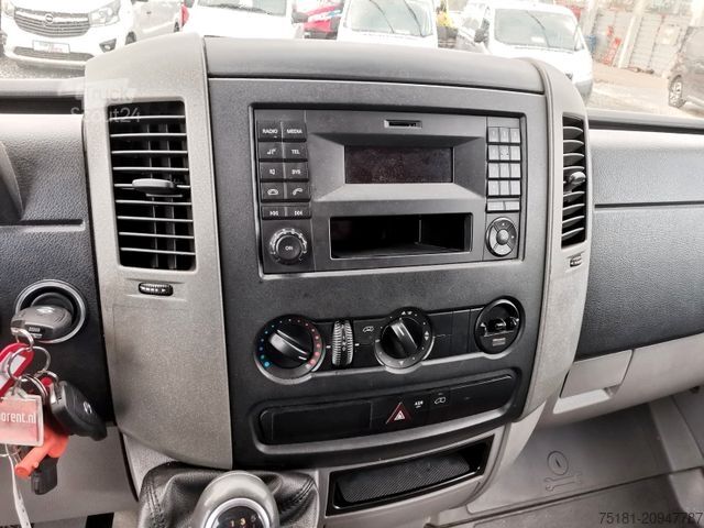 Dubă cu caroserie tip cutie MERCEDES-BENZ Sprinter 513CDI KOFFER 8PAL/ LBW/ BIS 3,5T
