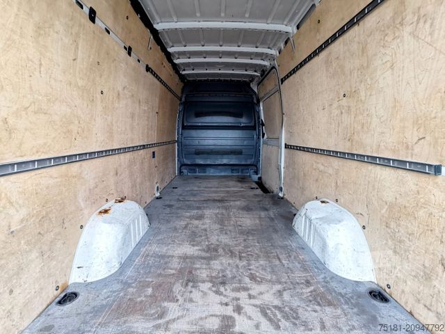 Furgon z wysokim dachem VOLKSWAGEN Crafter 2.5TDI/80KW MAXI/ KLIMA/ NAVI