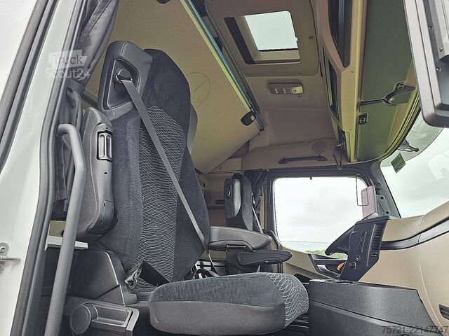Standaard trekker MERCEDES-BENZ ACTROS 1848 LS STR. SP. RETARD. XEN