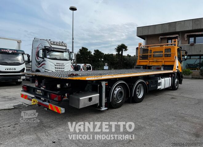 Dépanneuse Iveco STRALIS 260S36