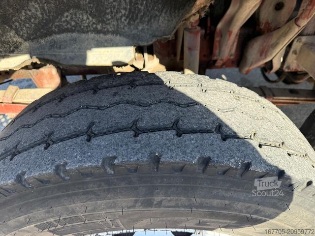 φορτηγό αντλίας σκυροδέματος Iveco Magirus 330