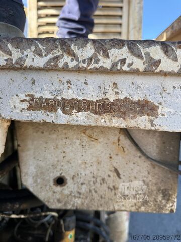 φορτηγό αντλίας σκυροδέματος Iveco Magirus 330