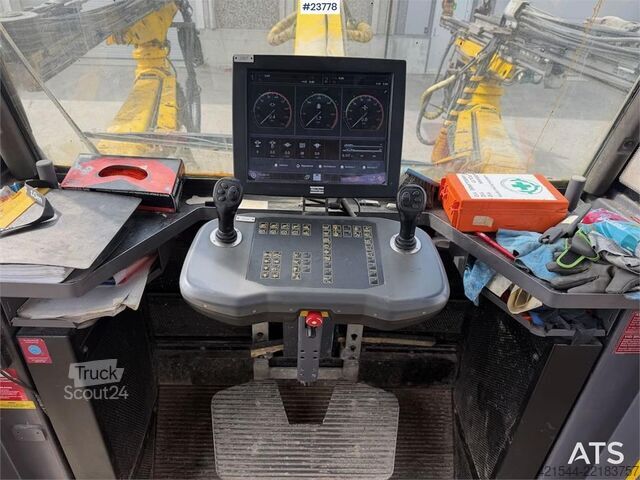 Foreuse à terre  Boomer E2-C22 tunnel rig. WATCH VIDEO