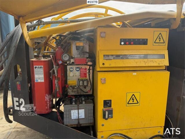 Foreuse à terre  Boomer E2-C22 tunnel rig. WATCH VIDEO