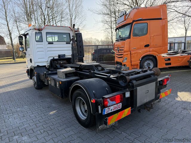Camion benne MAN TGL 12.240 Haken