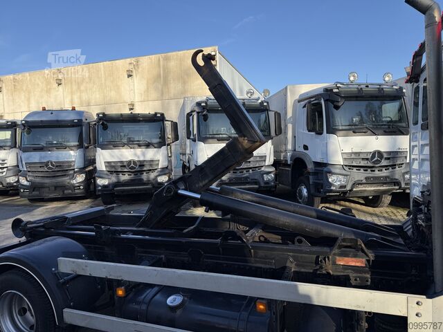 Camion benne MAN TGL 12.240 Haken