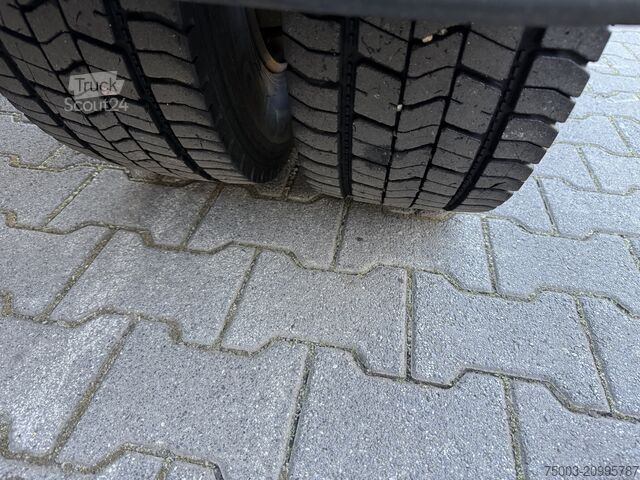 Camion benne MAN TGL 12.240 Haken