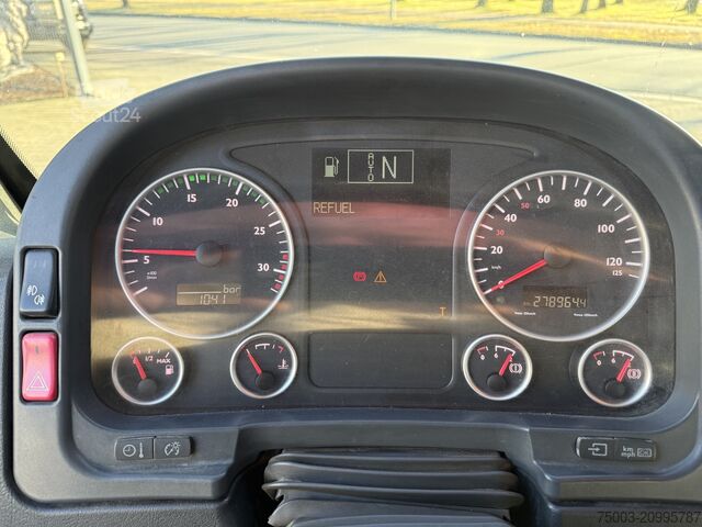 Camion benne MAN TGL 12.240 Haken