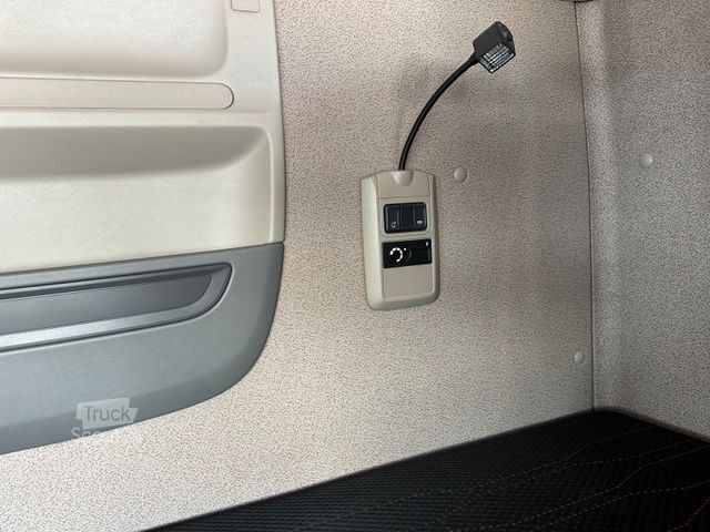 Standaard trekker DAF XF 460 / ADR /EL/EXII/OX/AT / E6 / Retarder