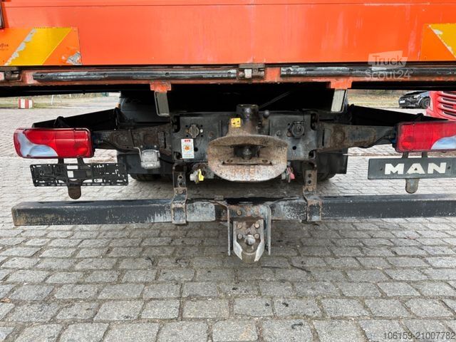 Камион платформа с брезент MAN TGA 18.350 Hydro 4x4 /4.000L Wassertank + Kompr.