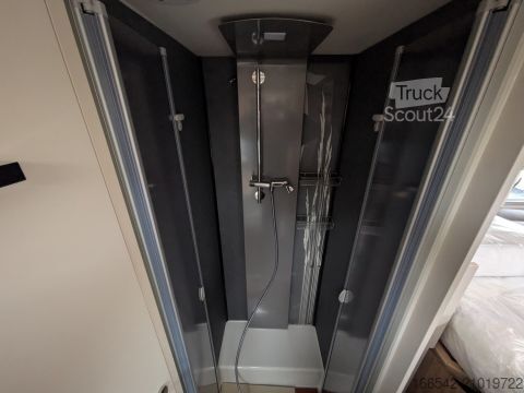 Integrerad husbil Eura Mobil Integra 760 EF 180PS/Autom/Navi/Markise/Lithium