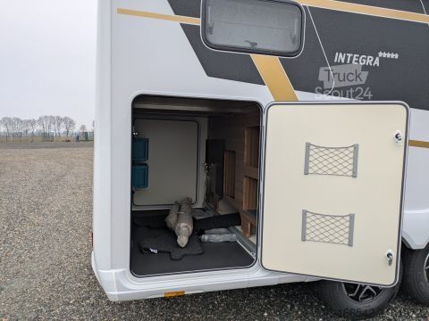 Integrerad husbil Eura Mobil Integra 760 EF 180PS/Autom/Navi/Markise/Lithium