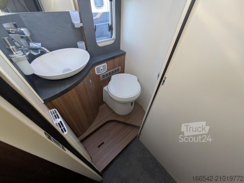 Integrerad husbil Eura Mobil Integra 760 EF Klima/Markise/Alu/Autom/Navi