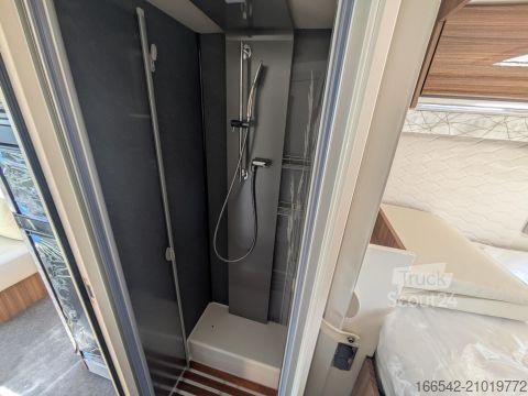 Integrerad husbil Eura Mobil Integra 760 EF Klima/Markise/Alu/Autom/Navi