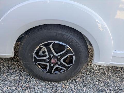 Integrerad husbil Eura Mobil Integra 760 EF Klima/Markise/Alu/Autom/Navi