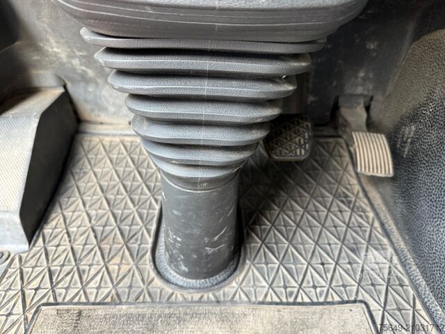 Autolaadkraan Mercedes-Benz Actros 2532 L 6x2 Actros 2532 L 6x2, Liftachse, Kran Hiab 244EP-5 HiDuo, Funk