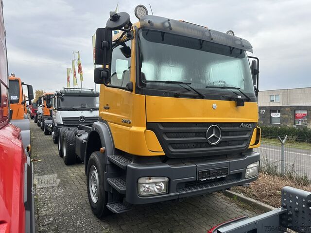 Lastbilchassi Mercedes-Benz Axor 2629 K 6x4 Axor 2629 K 6x4, PTO, Steel, Manual, 6-Zylinder