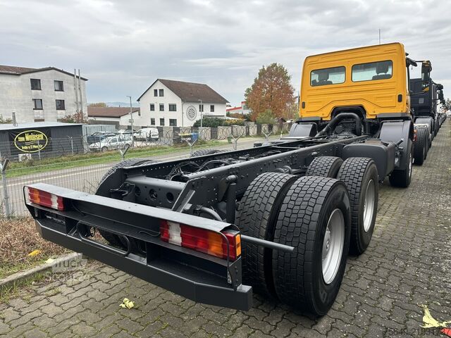 Lastbilchassi Mercedes-Benz Axor 2629 K 6x4 Axor 2629 K 6x4, PTO, Steel, Manual, 6-Zylinder