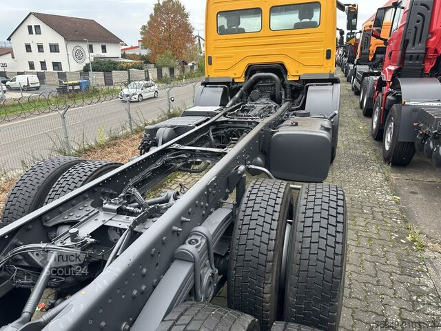 Lastbilchassi Mercedes-Benz Axor 2629 K 6x4 Axor 2629 K 6x4, PTO, Steel, Manual, 6-Zylinder