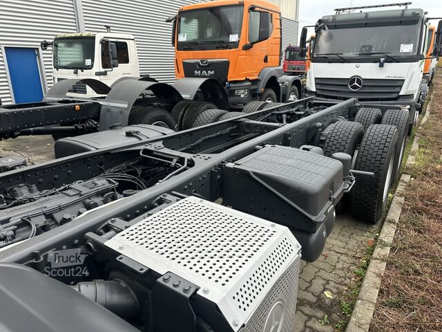 Lastbilchassi Mercedes-Benz Axor 2629 K 6x4 Axor 2629 K 6x4, PTO, Steel, Manual, 6-Zylinder
