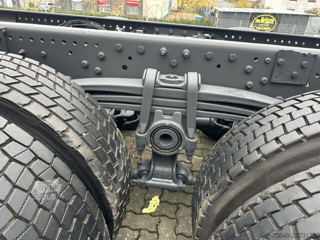 Lastbilchassi Mercedes-Benz Axor 2629 K 6x4 Axor 2629 K 6x4, PTO, Steel, Manual, 6-Zylinder