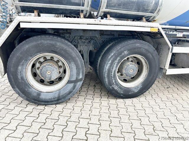 Centrale à béton mobile Mercedes-Benz Arocs 3251 8x4/4 Arocs 3251 8x4/4, Betonmischer Liebherr ca. 9m³