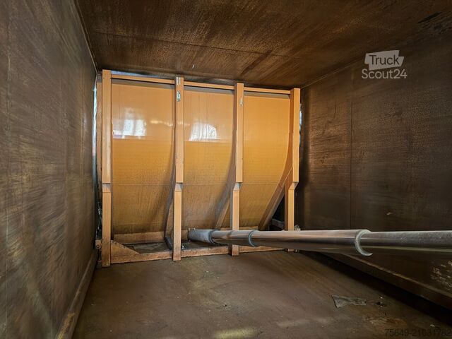 Spezial-LKW  Medium X2c21 mit Zöller Schüttung Medium X2c21 mit Zöller Schüttung