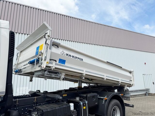 Grue à tour  FL 280 4x4 FL 280 4x4 mit 10-13 m/t Kran