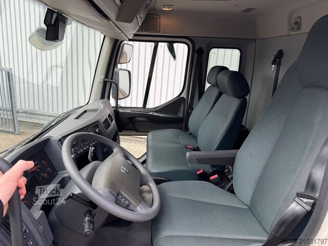 Grue à tour  FL 280 4x4 FL 280 4x4 mit 10-13 m/t Kran