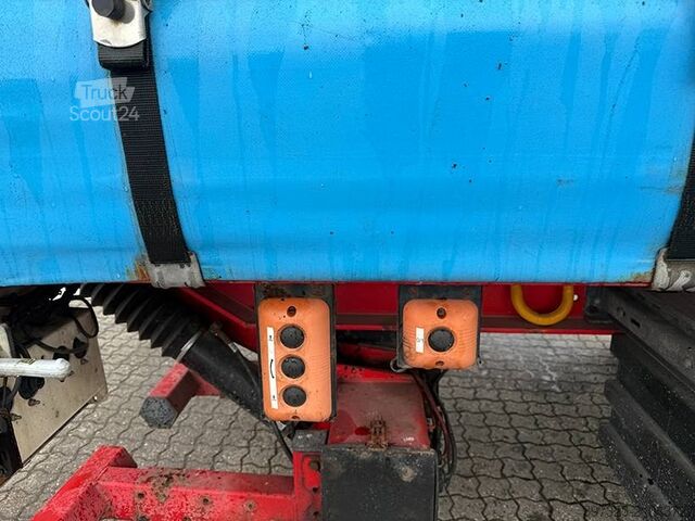 Schiebeplanen Kel-Berg Curtainsider / Planenauflieger / Gardin