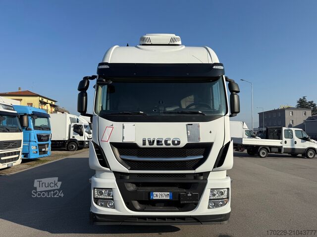 Camion plateau Iveco stralis 480