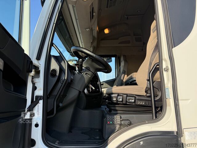 Camion plateau Iveco stralis 480