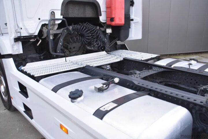 Standaard-SZM Mercedes-Benz Actros 1846 4x2 - EURO 6 - 835 TKM - AIRCO - 2 ...