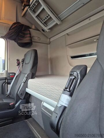 Standard tractor DAF XF 530 FT SUPER SPACE CAB ZF INTARDER