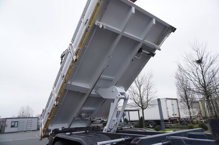 Iki taraflı damperli kamyon Mercedes-Benz Arocs 2636 6x4 / 2-way tipper / Fassi