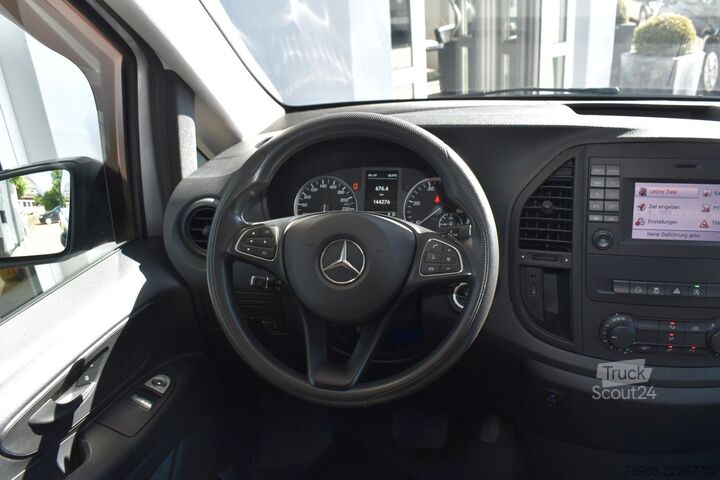 Микробус MERCEDES-BENZ Vito Tourer 116 CDI/BT RWD lang Pro 9 Sitzer AHK