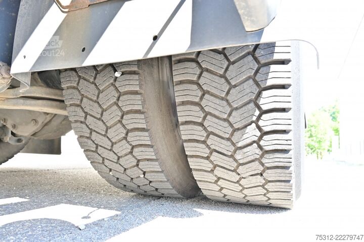 Drikkevare-lastebil Scania P340  E3 Alu-Latten LBW AHK Alufelgen Blatt Luft