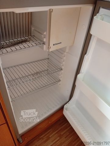 Autocaravana PÖSSL WIN 2,160 PS,Klim Automatik,Luftfahrw.2,5toKuppl