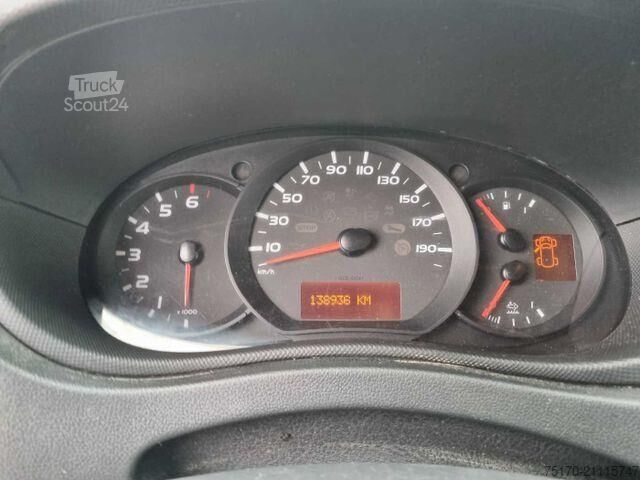 ανυψωτική πλατφόρμα τοποθετημένη σε φορτηγό Renault Master 2.3 dCi / VERSALIFT ETL-32, 12,5m