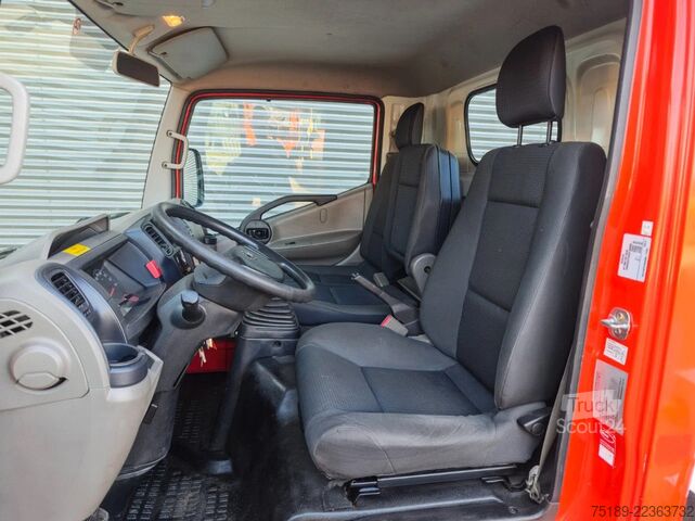 Plate-forme de levage Nissan Cabstar 35.12 NT400 Multitel MJ201