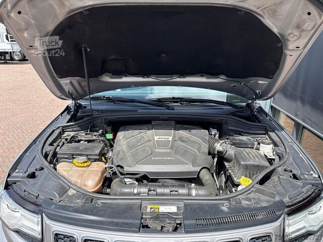 Umpikorja-auto Jeep Grand Cherokee 3.0 V6 CRD Overland 4x4 Grijsken...