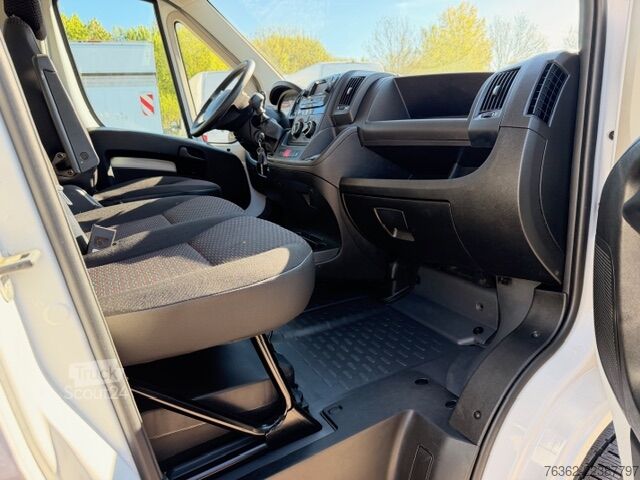 Vrachtwagen met bakwagen Opel Movano C L4 3,5t 2.2D Koffer m. Ladebord