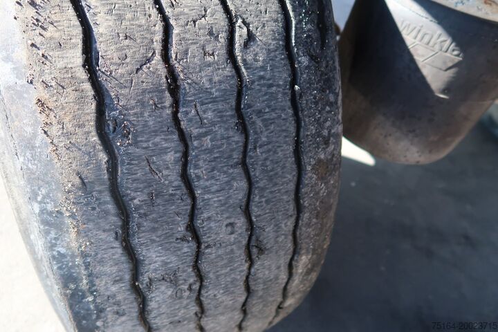 Ρυμουλκούμενο ανατρεπόμενο τριών κατευθύνσεων Möslein TK 18