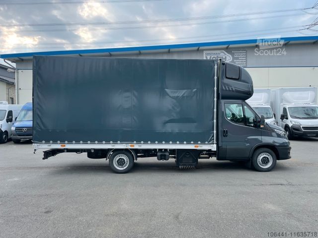 Επίπεδη / μουσαμά IVECO 35S18 Pritsche Plane / Höhe Verstellbar