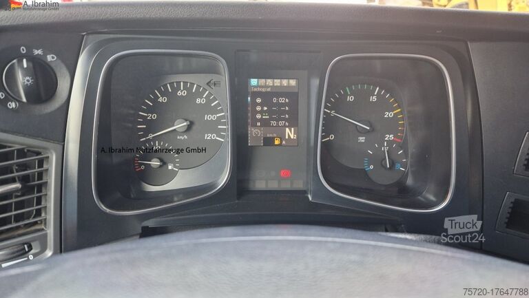 Standardni vlačilec Mercedes-Benz 1840 3 x DB 1840